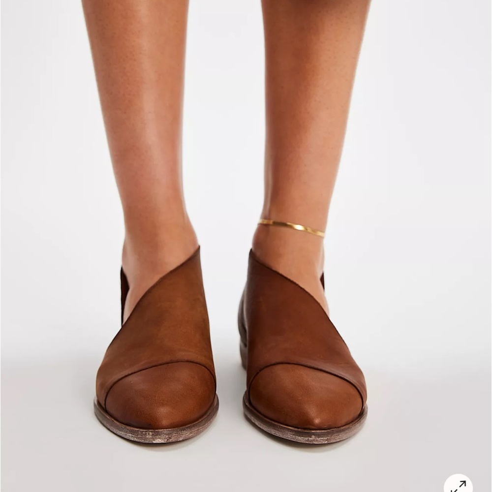 Free People Royale slip on leather flat Sz US 5.5 EU 36
